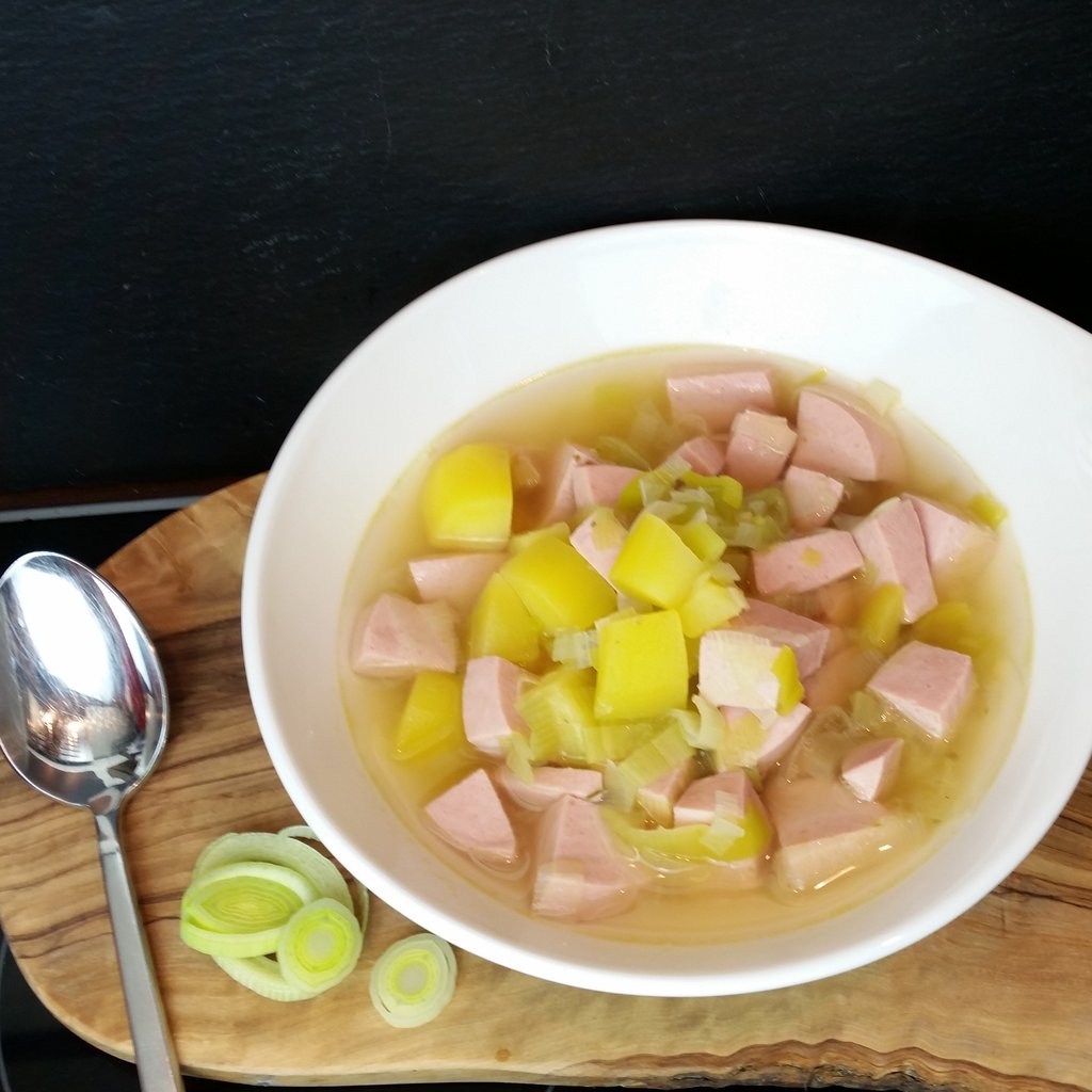 Schnelle Kartoffel-Lauch-Suppe | Genusslieben.de